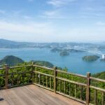 広島県尾道市向島の高見山展望台から瀬戸内海の多島美と因島大橋